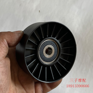 比亚乔SR 300 维斯帕GTS250 300堕轮皮带涨紧导向轮 MAX250