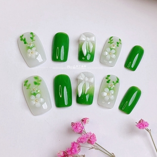 小鹿绿色显白美甲手工穿戴甲成品 反复使用持久 可拆卸可爱假指甲