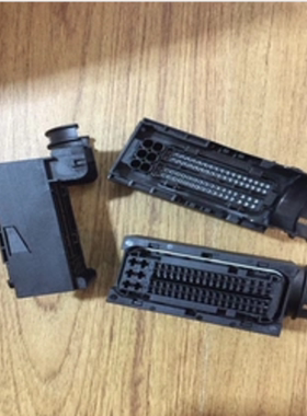 泰科进口连接器塑壳3-1355136-3