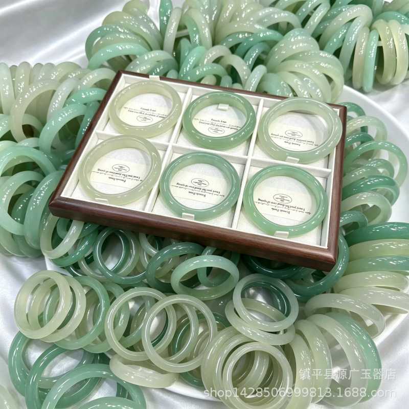 货缅甸冰种水润玉石手镯印度满绿翡翠东陵玉玉石女款手镯