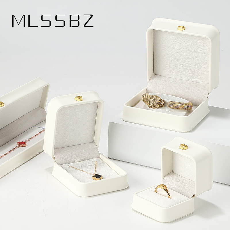 五金求婚首饰珠宝礼物收纳包装盒