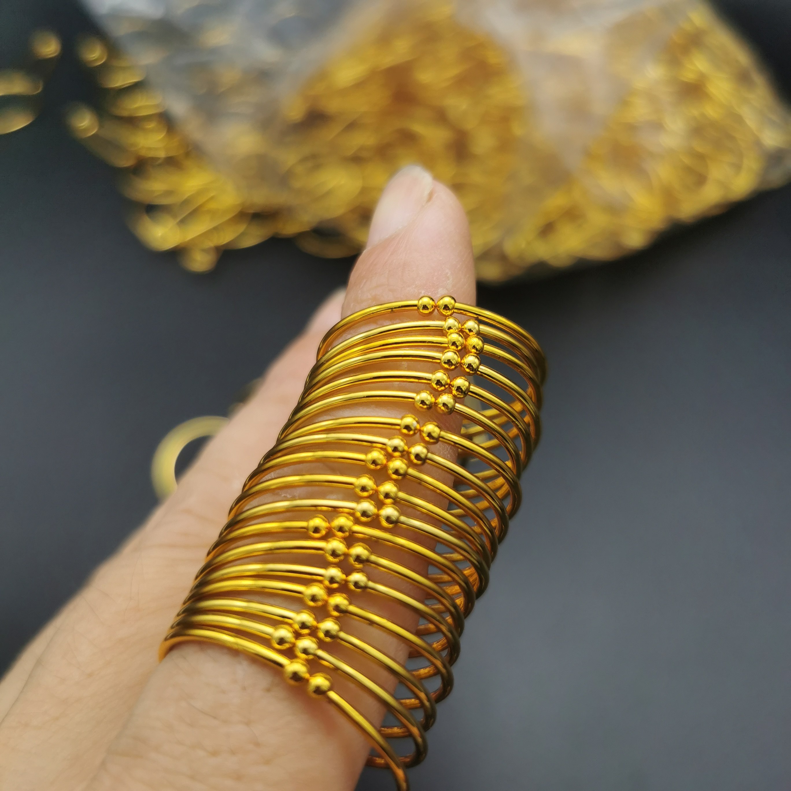 新款镀金无磁耳穴夹不锈钢穴位卡环医用耳夹穴位按摩美容环包邮
