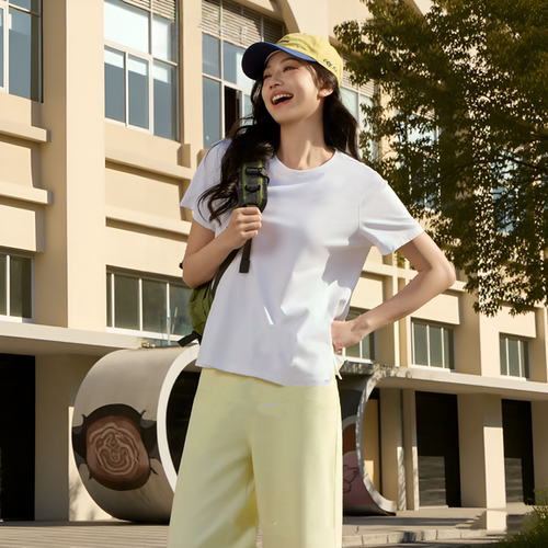 2026年夏季新款短袖T女款舒服透气运动休闲吸汗圆领