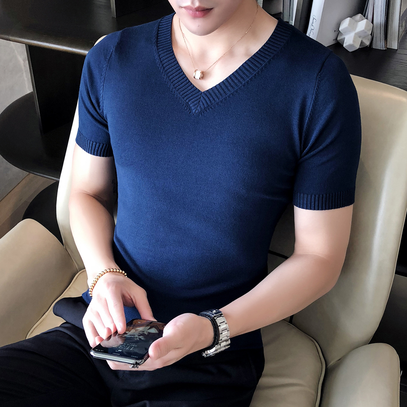 青年修身V领薄款短袖针织衫