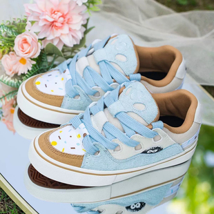 麦旋风2025学生厚底BAKE运动低帮板鞋 原创小众设计面包鞋 magic