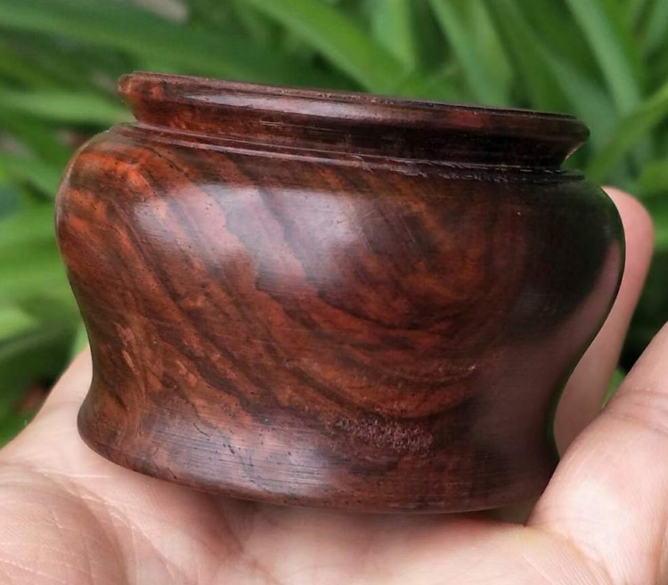 老挝大红酸枝底座摆件 交趾黄檀随形木雕花架 复古风化老红木料