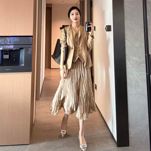 夏款轻奢气质金丝亚麻西装套装女春秋压褶半身裙修身高级感西服外
