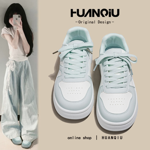 环球潮流小白鞋女2025超火爆款百搭学生轻便透气秋季舒适休闲板鞋