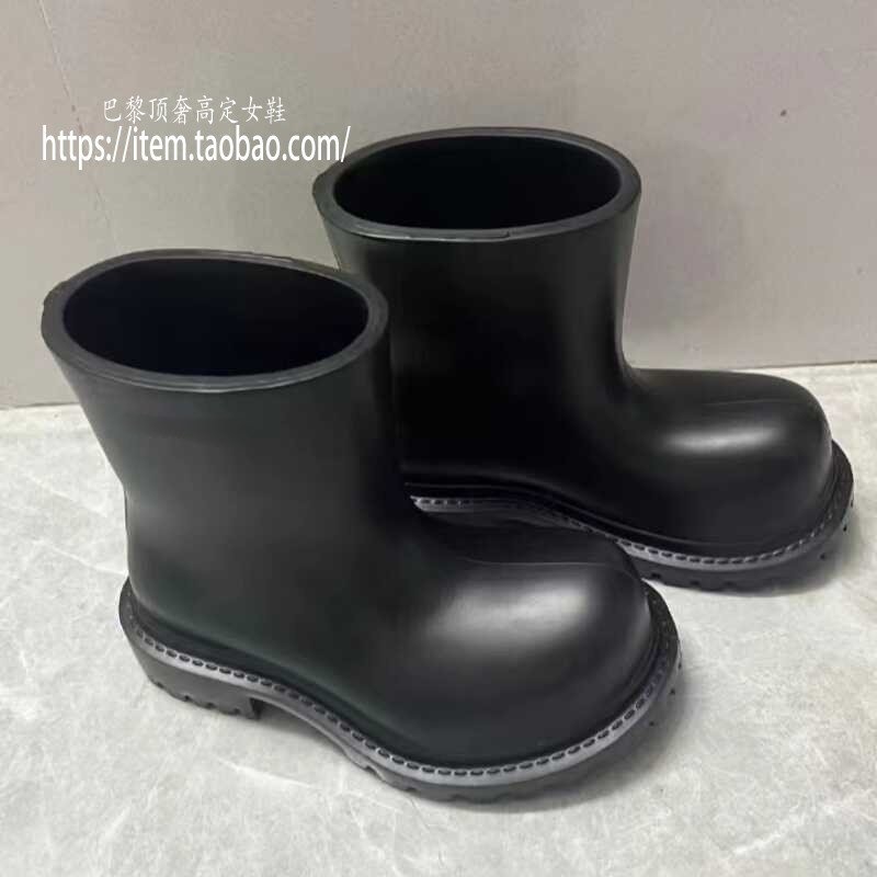 巴黎【顶奢】夏季时尚女黑色雨靴巴黎米奇大头鞋丑萌厚底短马丁靴