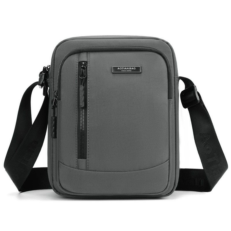 2026双层多袋布艺防泼水男式高颜值单肩斜挎9.7英寸IPAD伞开车包