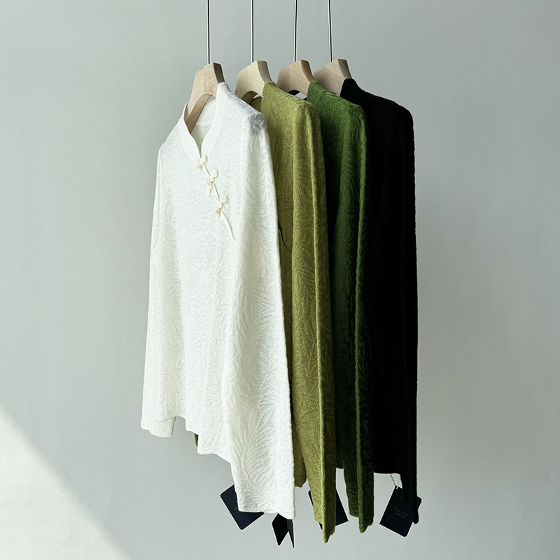 实拍春夏新品中式风手工盘扣精纺全羊毛长袖提花旗袍领套头针织衫