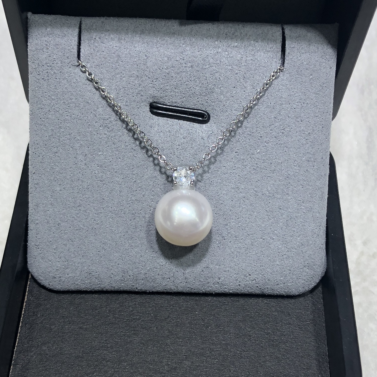 爱迪生天然淡水珍珠吊坠10-11mm冷光正圆戴妃款akoya日本海水澳白