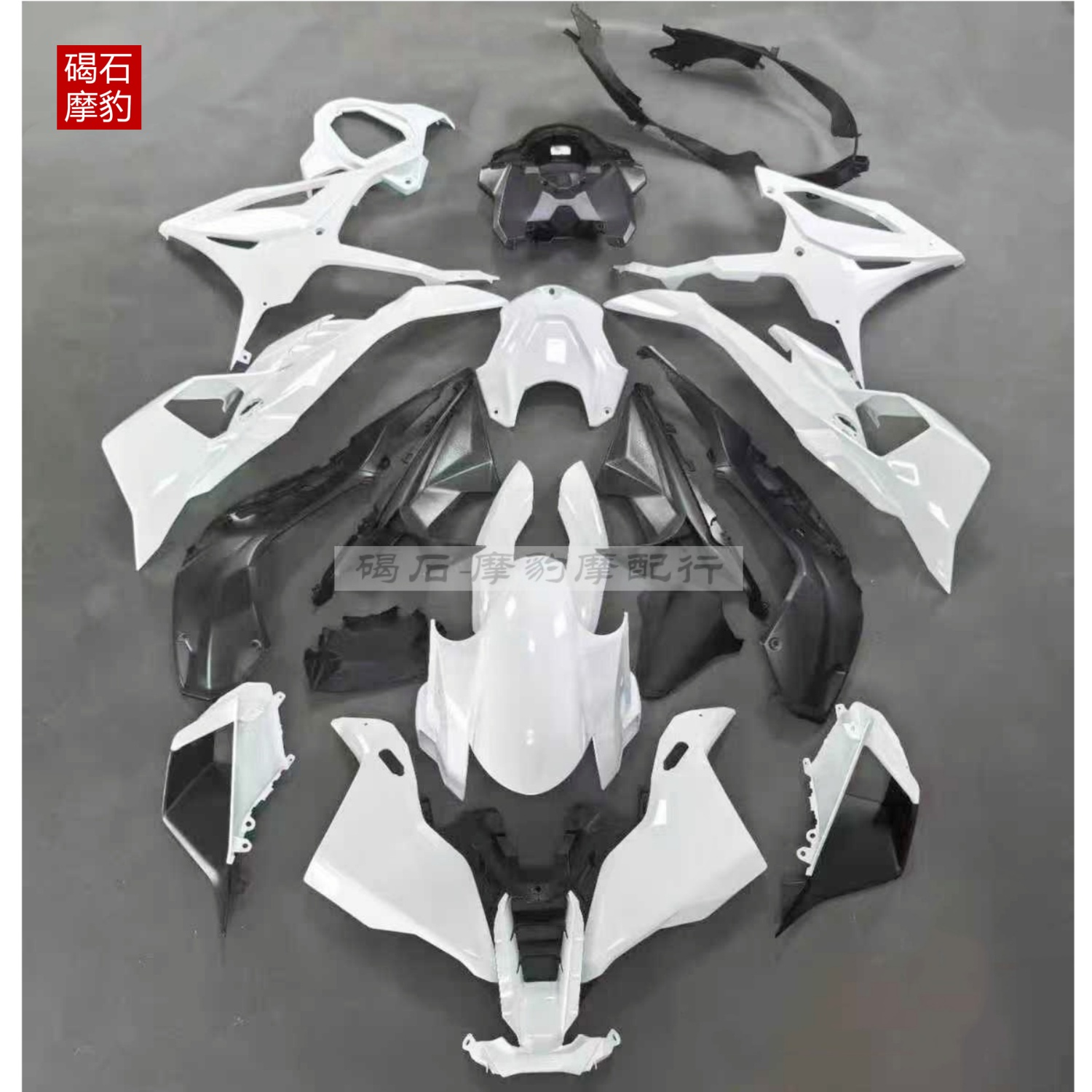 适用于宝马S1000RR外壳25-26年