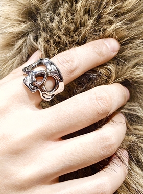 宥见归来原创镂空小众钛钢不掉色个性暗黑戒指