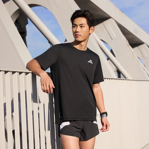 优购adidas阿迪达斯男子上衣速干跑步运动短袖圆领T恤JZ7761