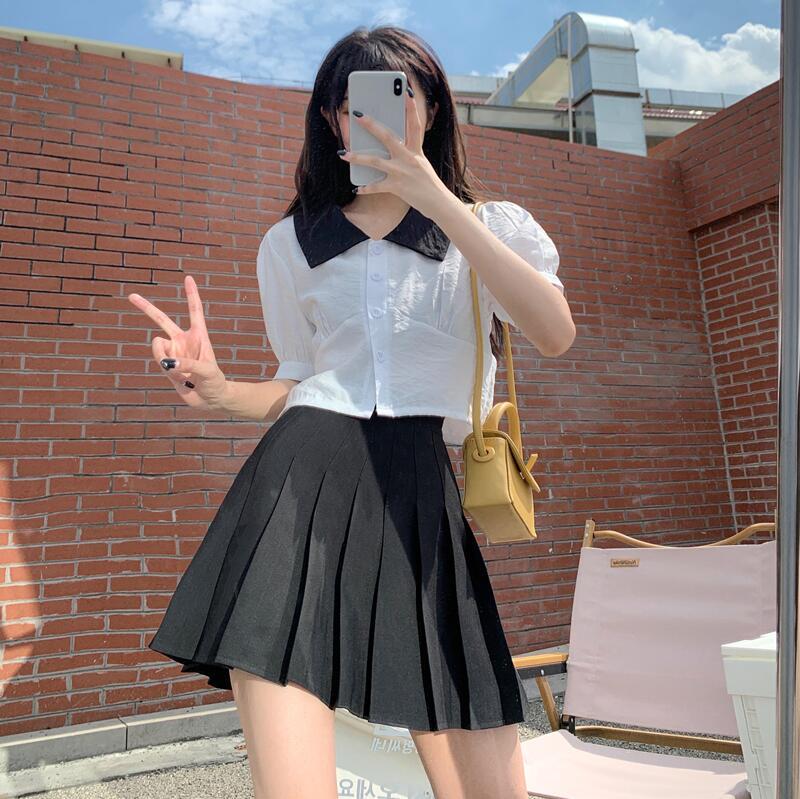 Real price design with contrast collar and bubble sleeve top