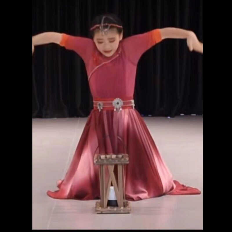 蒙族独舞服装父亲的靴子心灵之光