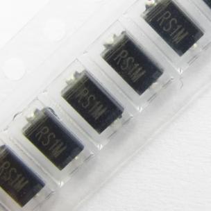 贴片 SMA RS1M FR107 高压快速恢复二极管 1A/1000V 20个2.38元