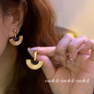 法式BV风黑滴油凹凸扇形耳钉轻奢百搭ins耳钉中古香风复古耳环