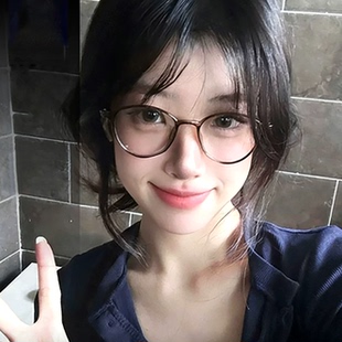新款超轻椭圆框眼镜架女潮显脸小高级感防蓝光可配度数素颜眼镜