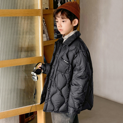 纯色曲线羽绒服冬季男童