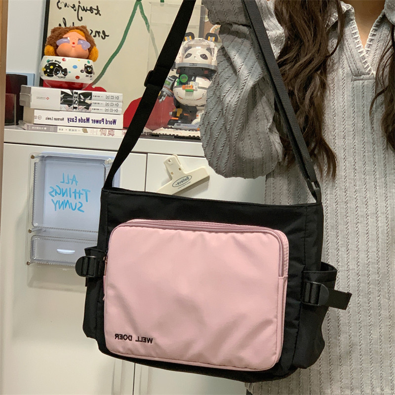 高颜值拼色大容量斜挎包少女学生单肩包补课邮差包简约轻便帆