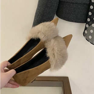 2025法式毛毛低跟鞋女尖头性感浅口名媛风裙子兔毛加绒保暖单鞋