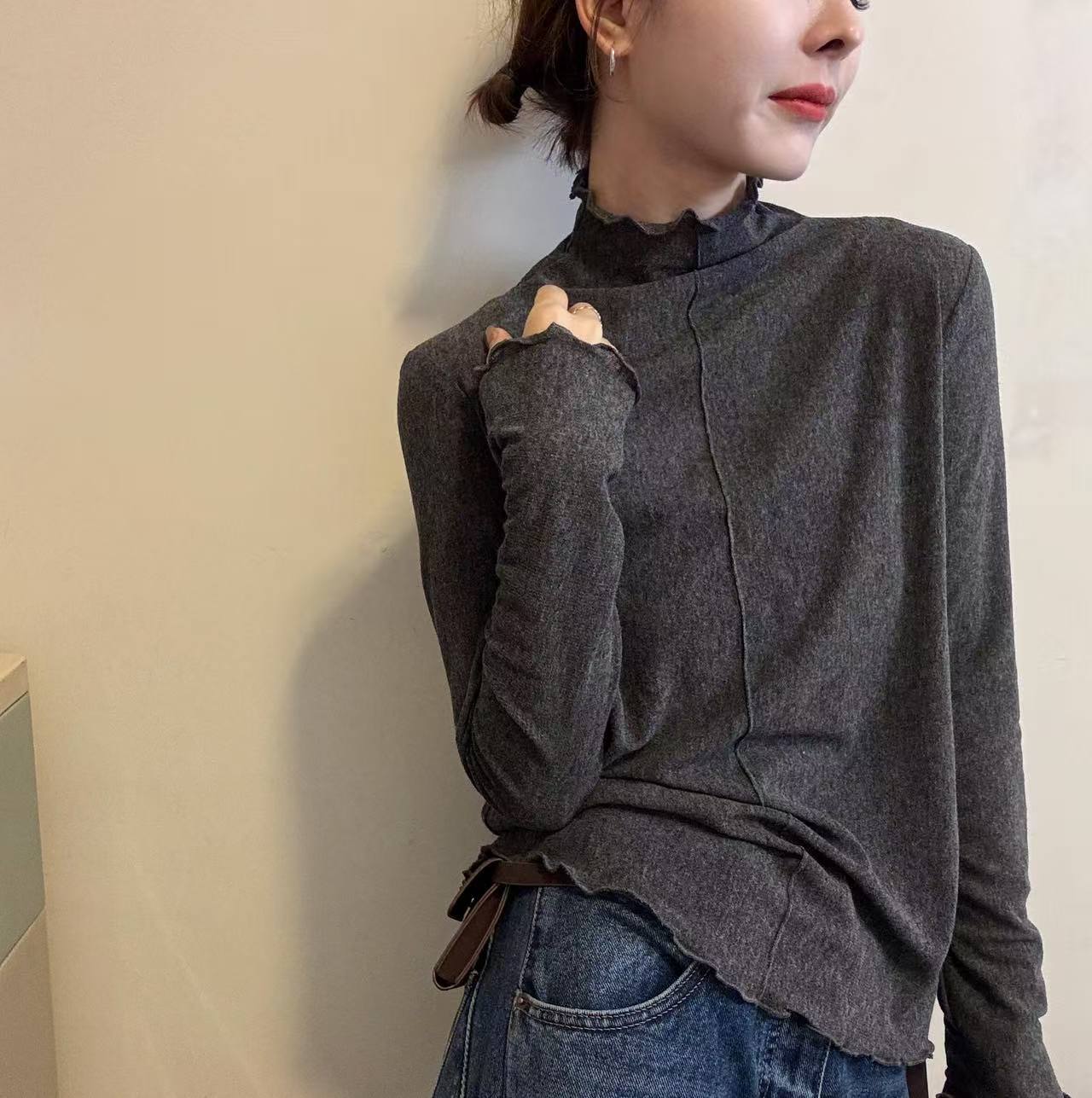 欧洲站2025秋季新款气质立领木耳边净版纯色一根筋压线打底衫T恤