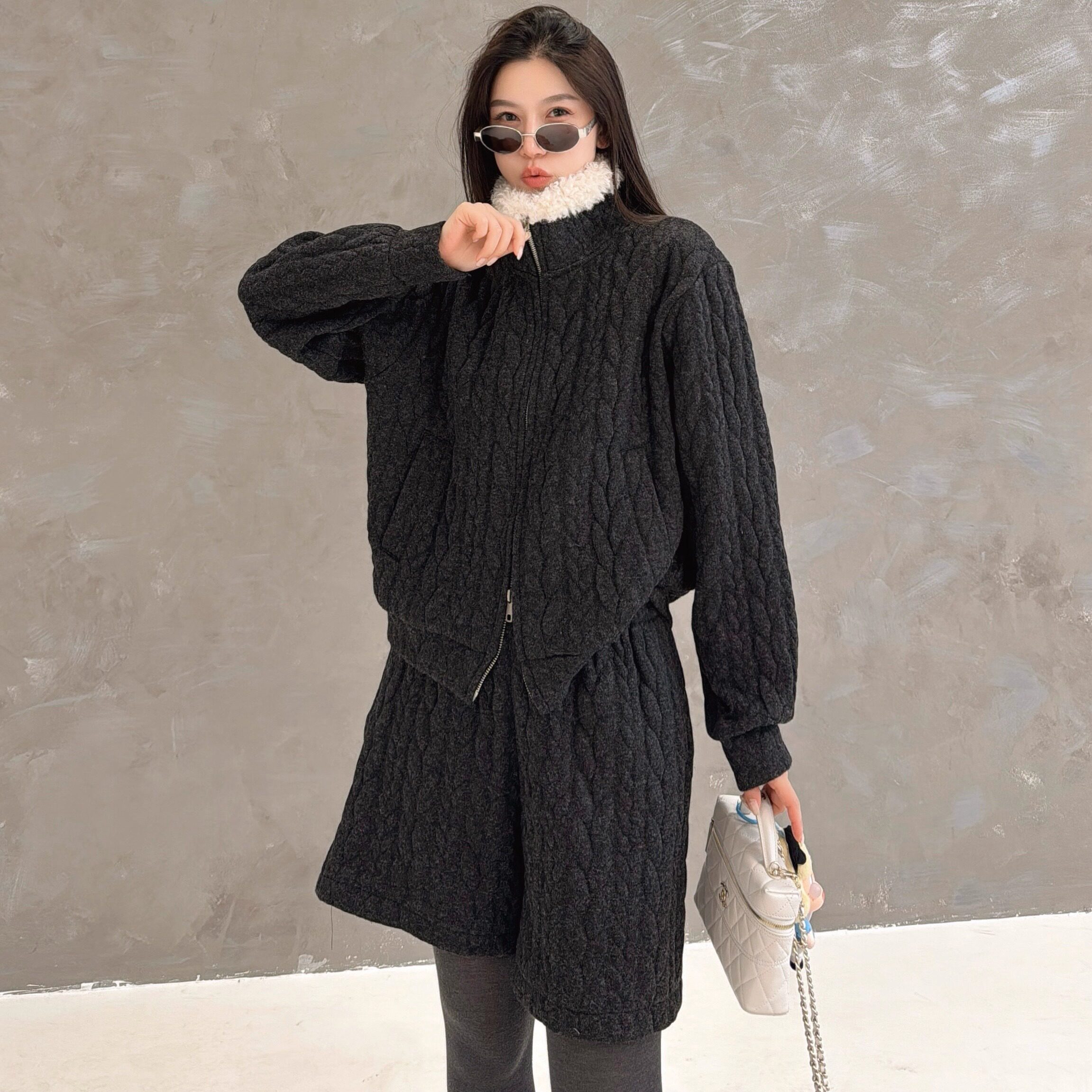 欧洲站2025冬季时尚高领毛毛双拉链麻花外套短裤两件套休闲套装潮