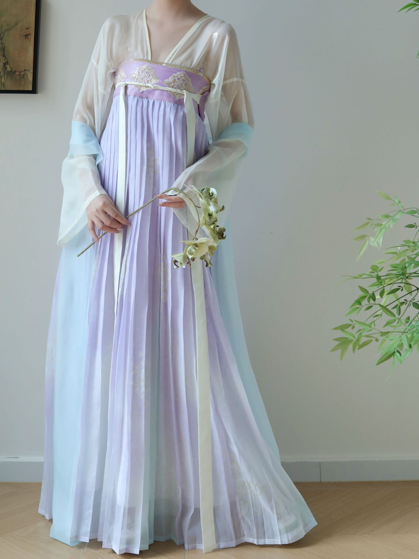 花朝记新款唐制汉服一片式刺绣齐汉服半身裙
