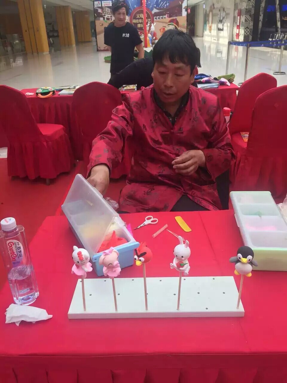 超轻粘土北京面人上门制作吹糖人草编剪纸龙凤字民俗表演活动策划
