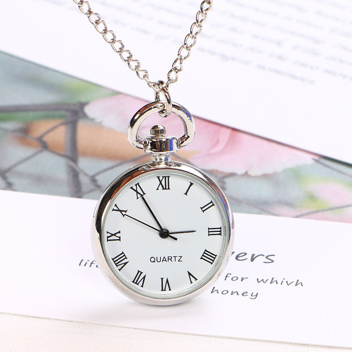 小巧怀表钥匙扣清晰数字罗马刻度学生挂表儿童项链表简约老人手表