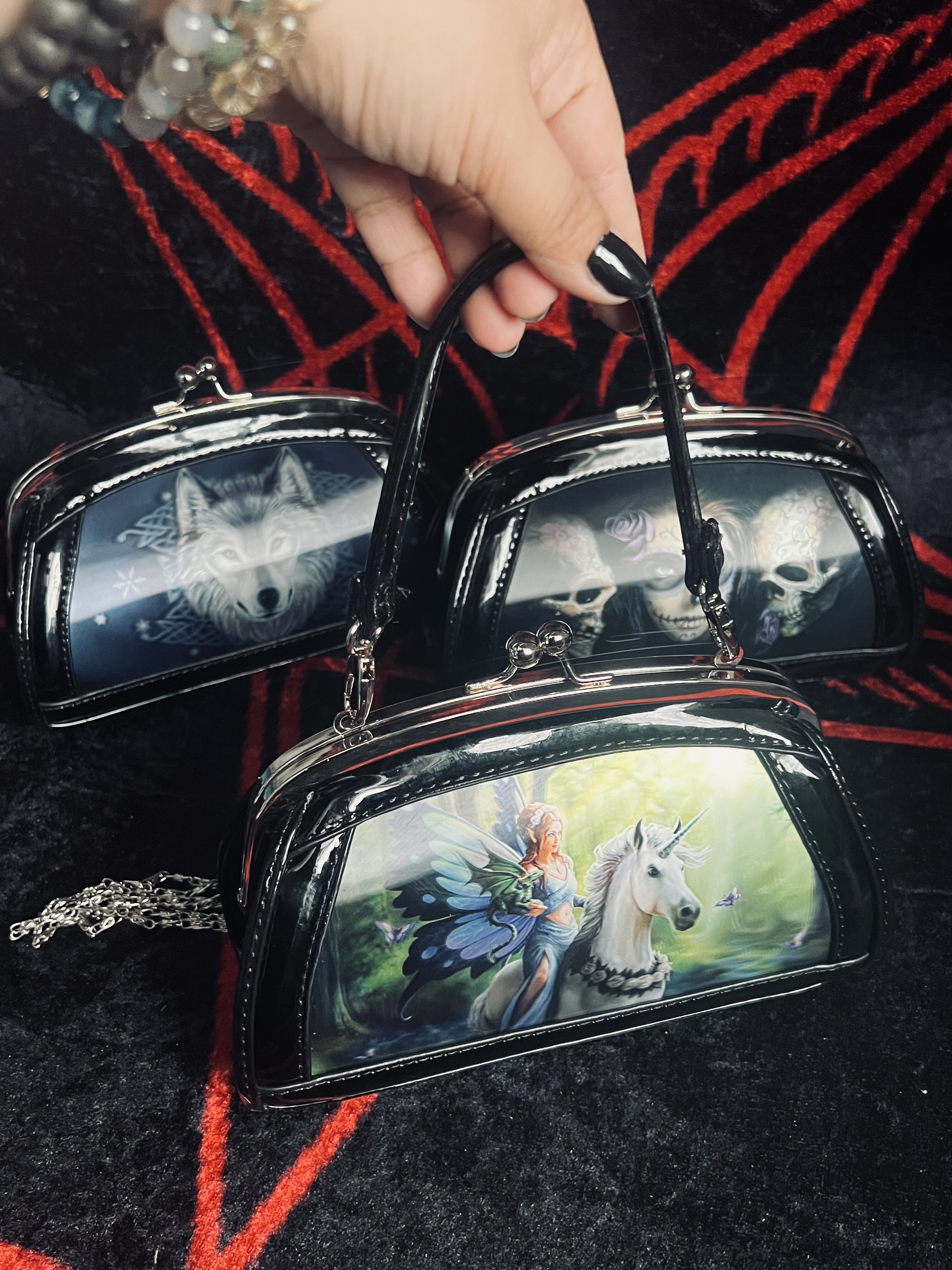 英单哥特暗黑风3D迷幻画手提包狼头独角兽骷髅复古链条手拿包漆皮