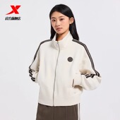 特步运动立领外套女2025秋季 空气层宽松潮流夹克976328060053 新款