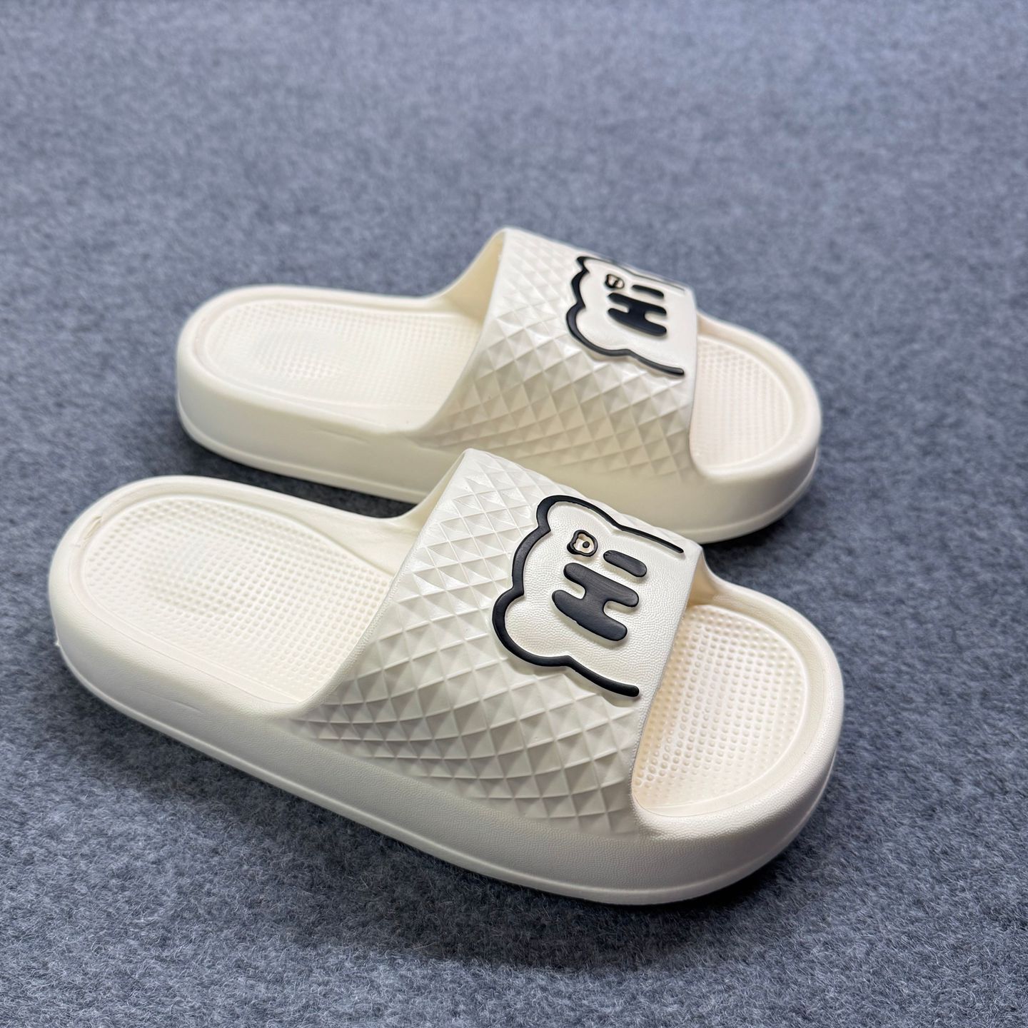 夏季柔软防滑厚底浴室凉拖