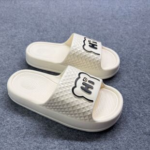新款柔软防滑室内凉拖鞋女士厚底夏季拖鞋简约浴室拖鞋男女情侣款