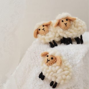 尼泊尔进口手工羊毛毡胸针卡通绵羊爱心别针戳戳乐成品配饰品大衣