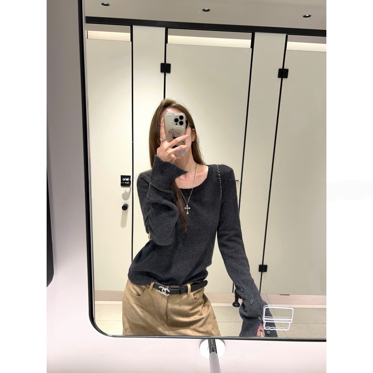 外贸欧货剪标羊毛针织衫喇叭袖