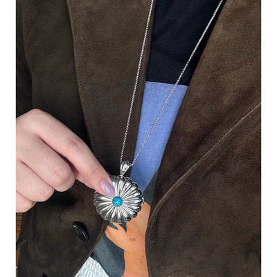 可打开绿松石雏菊之镜长款项链  黄铜镀金花朵吊坠毛衣链内含镜子