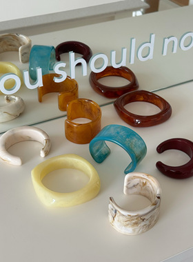 秋冬美拉德色系树脂亚克力宽版开口手镯  彩色晕染显白不规则手环