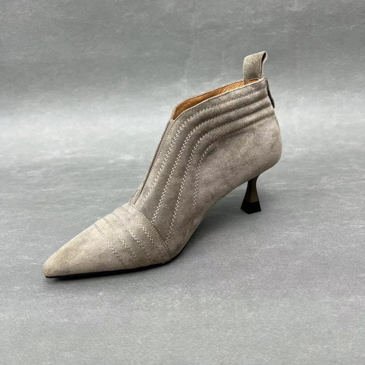 短靴高跟刺绣真皮灰色