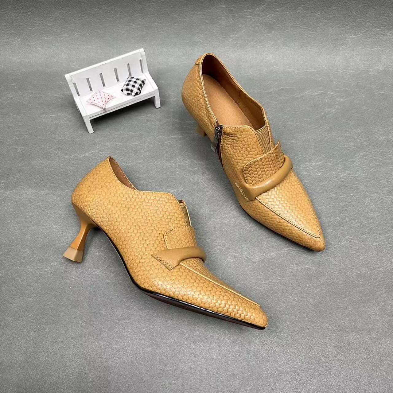 高跟时尚深口羊皮单鞋