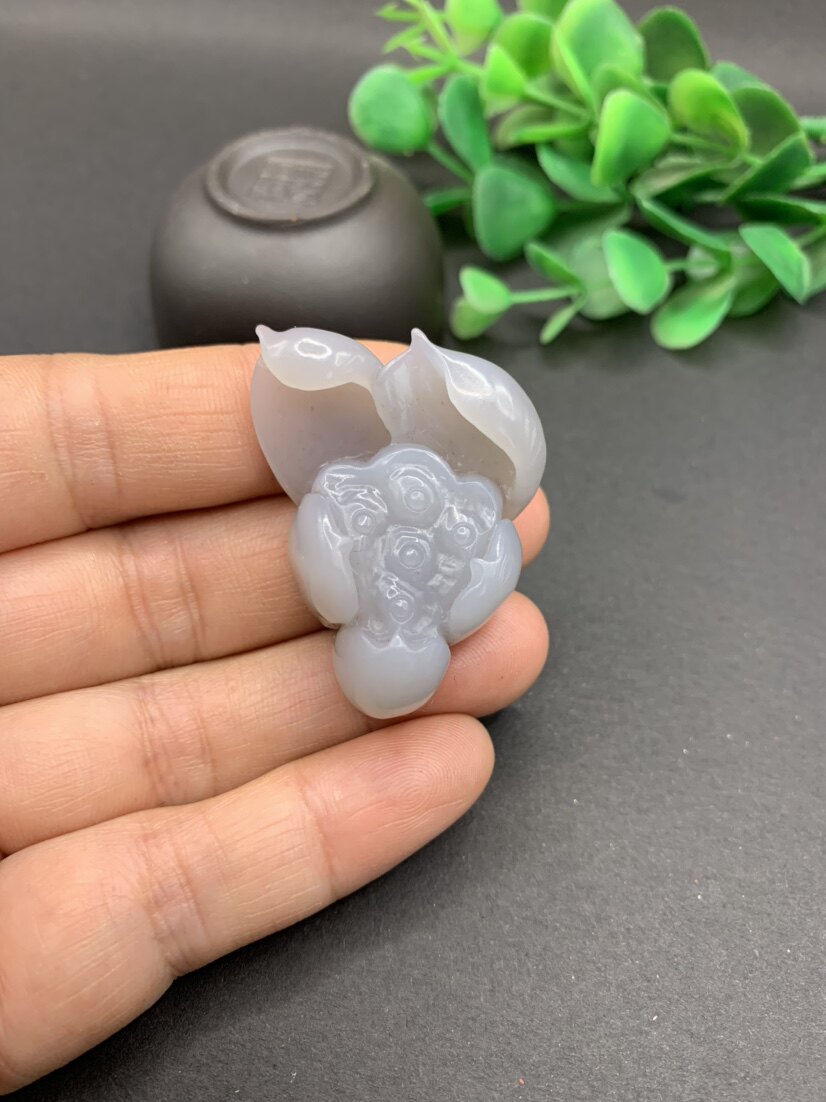 和田玉莲花挂件手刻立体烟紫荷花吊坠女毛衣链项链送证书一物一图