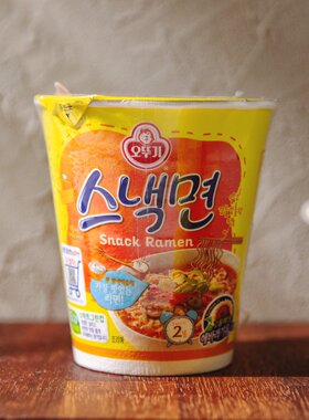 韩国进口不倒翁奥土基快餐面62g速食微辣2分钟杯面泡面满5桶包邮