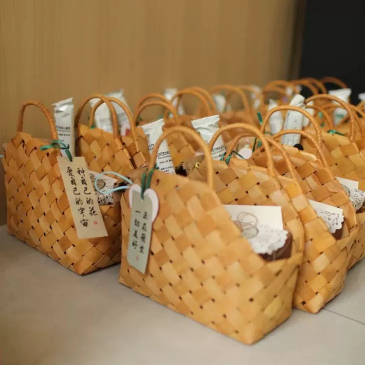 周岁伴手礼中式藤编袋宝宝满月回礼小众高级礼品定制竹编手提篮子