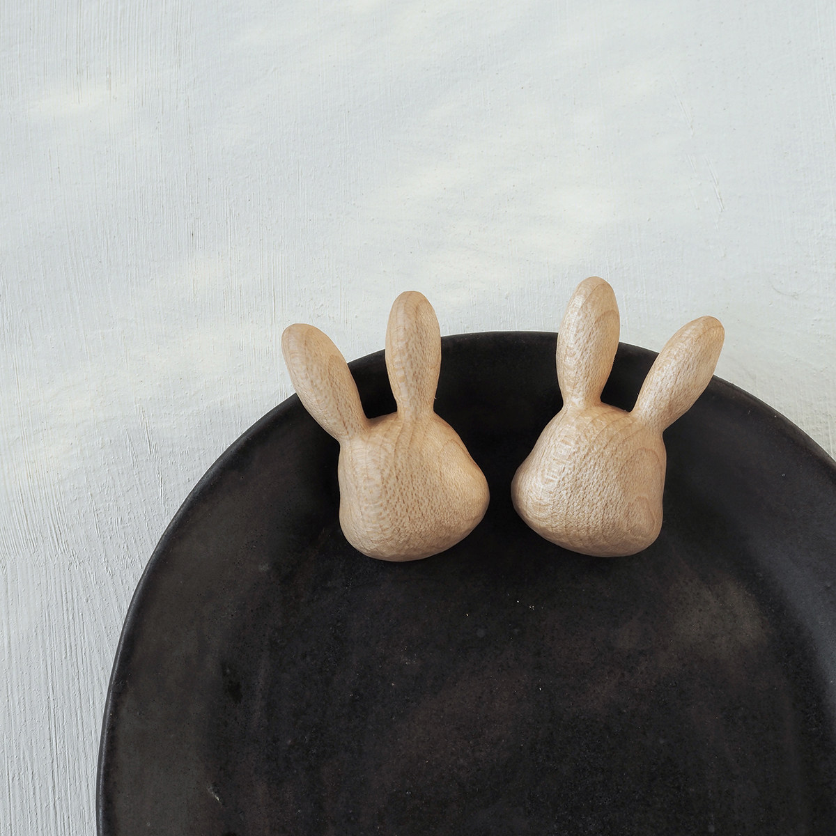 〈低头兔〉原创纯手工雕刻木质兔子胸针饰品 配饰 | 泽无木作,饰品/流行首饰/时尚饰品新,其它首饰,淘宝优惠券,粉丝福利购,淘宝优惠卷