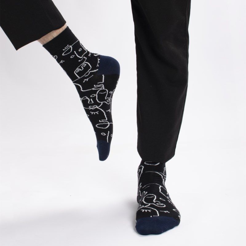 Socks men's middle-class fashion street student socks simple Korean Japanese versatile sports cotton socks