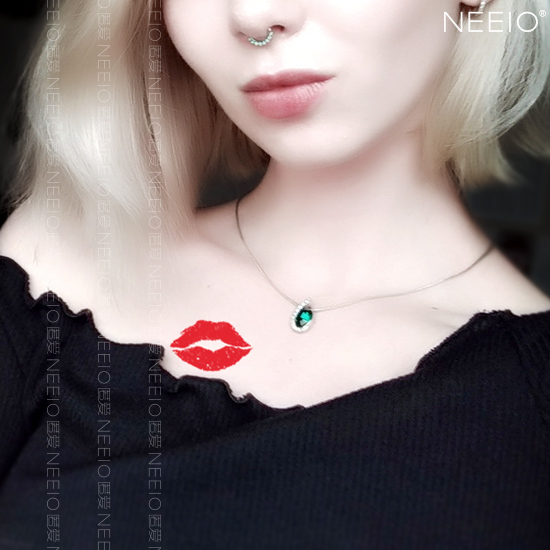 neeio纹身贴 红唇迷情 性感女人锁骨红色嘴唇印 英文LOVE 防水女