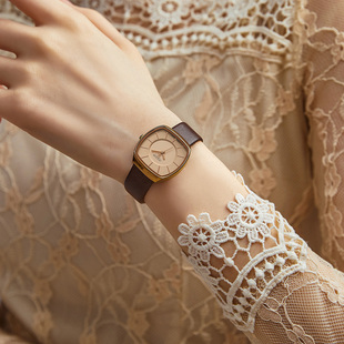 聚利时手表女款 简约复古气质初高中学生文艺石英表防水小方表 正品