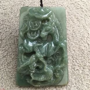 a天然翡翠浅油青色属马玉牌男款马到成功玉佩浅油青龙马精神挂件